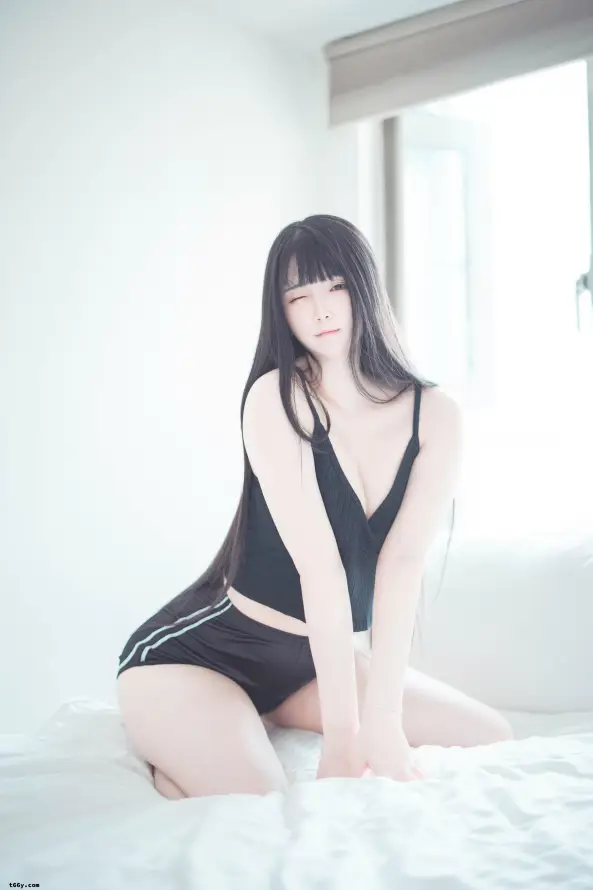 无码中文字幕av带剧情_亚洲熟女综合一区二区三区_亚洲日韩中文字幕无码一区