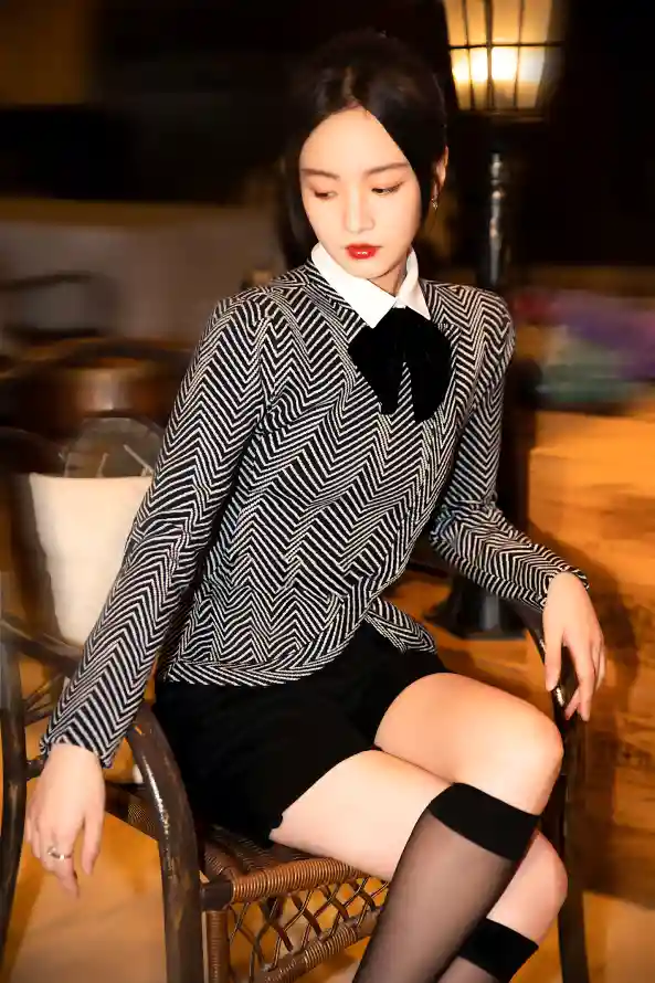 无码中文字幕av带剧情_亚洲熟女综合一区二区三区_亚洲日韩中文字幕无码一区
