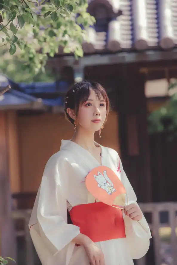 无码中文字幕av带剧情_亚洲熟女综合一区二区三区_亚洲日韩中文字幕无码一区